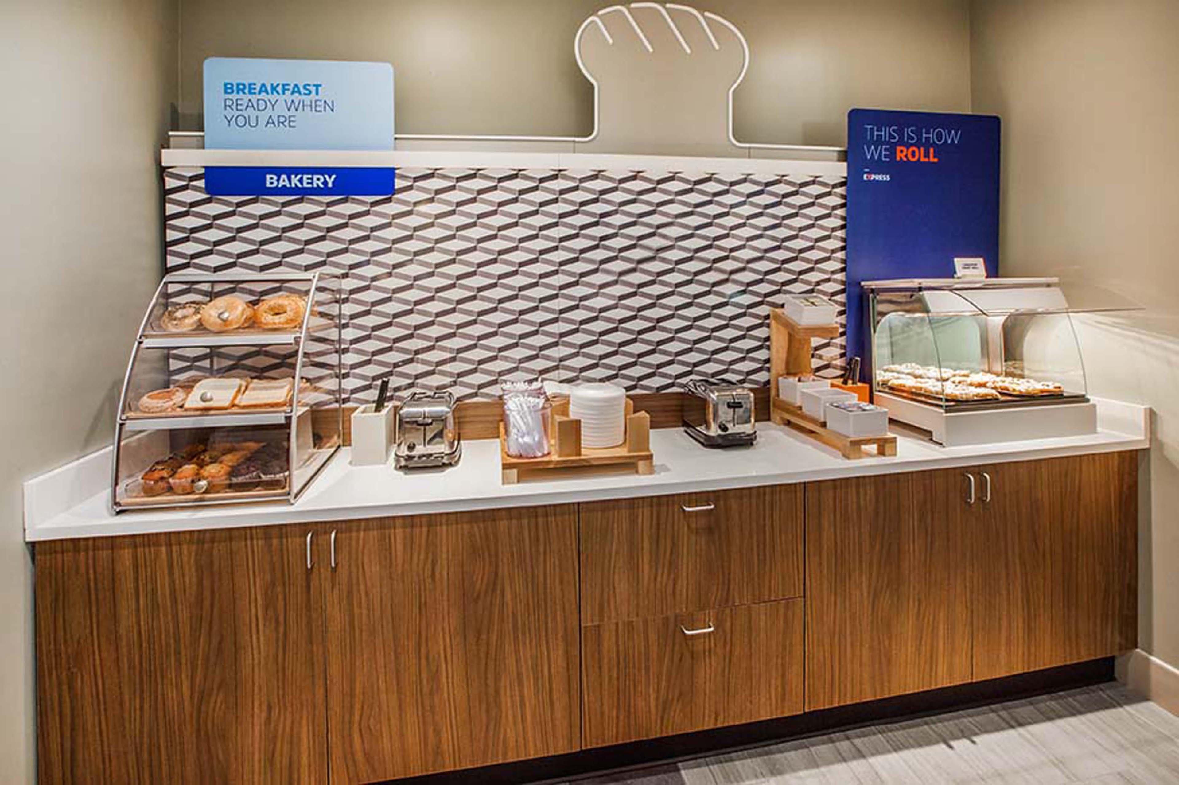 Holiday Inn Express Hotel & Suites Portland By Ihg Экстерьер фото